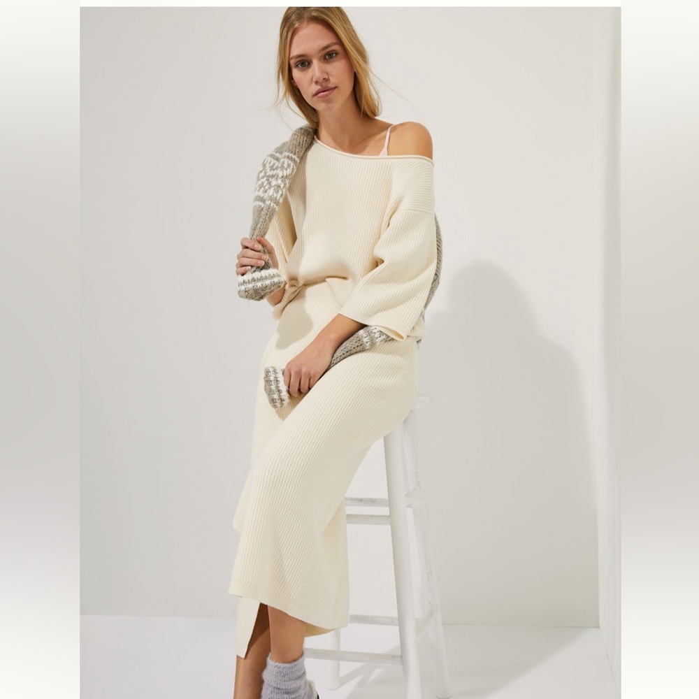 Elegant Cream Off-Shoulder Sweater